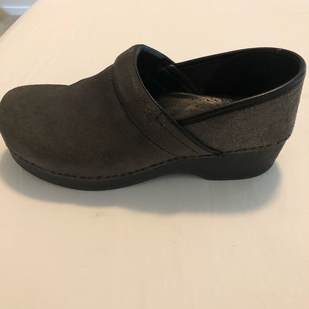 Dansko size 40